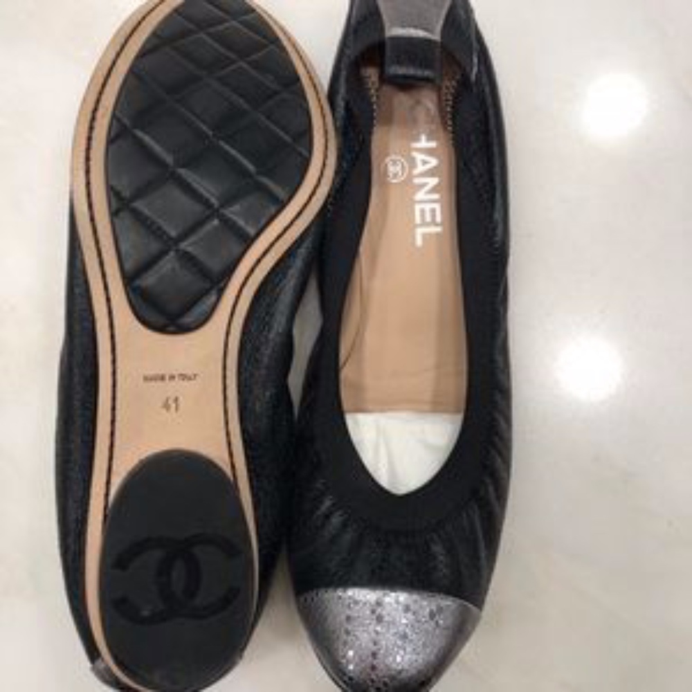 Black Chanel Flats
